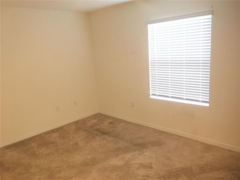 For Rent: $1,750 (3 beds, 2 baths, 1672 Square Feet)