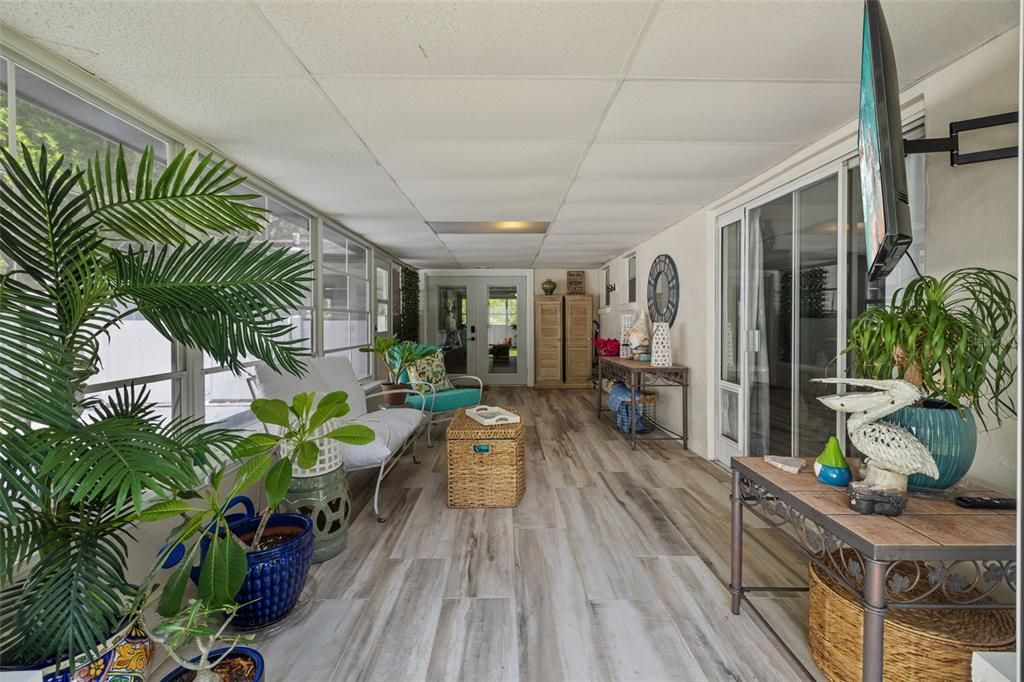 Florida Room/Sunroom