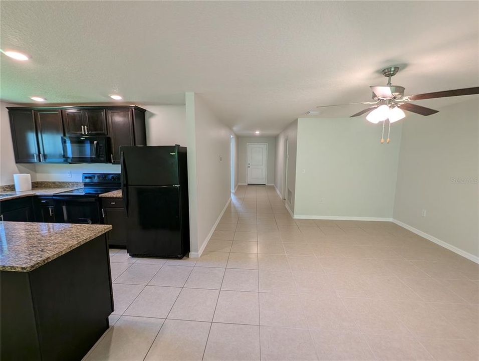 For Rent: $1,975 (3 beds, 2 baths, 1378 Square Feet)