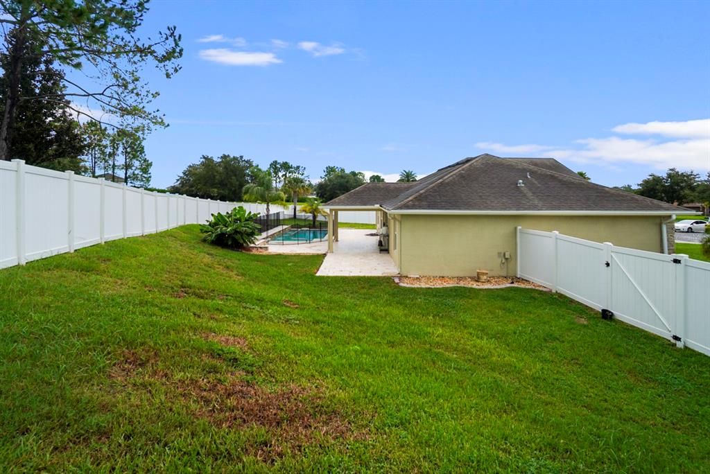 For Sale: $390,000 (4 beds, 2 baths, 1762 Square Feet)