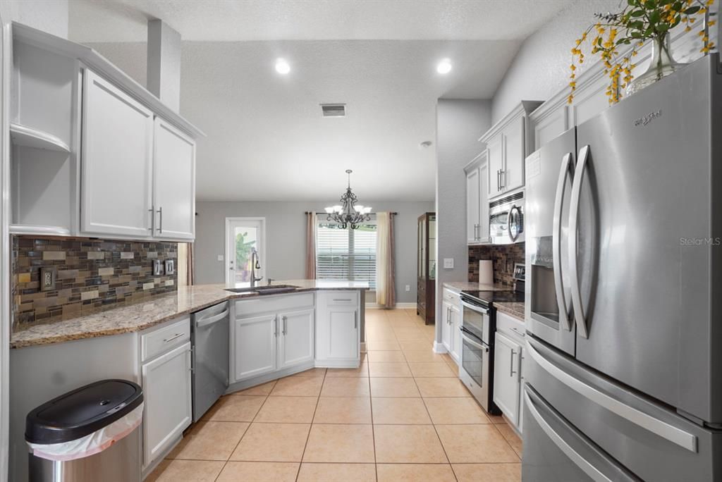 For Sale: $390,000 (4 beds, 2 baths, 1762 Square Feet)