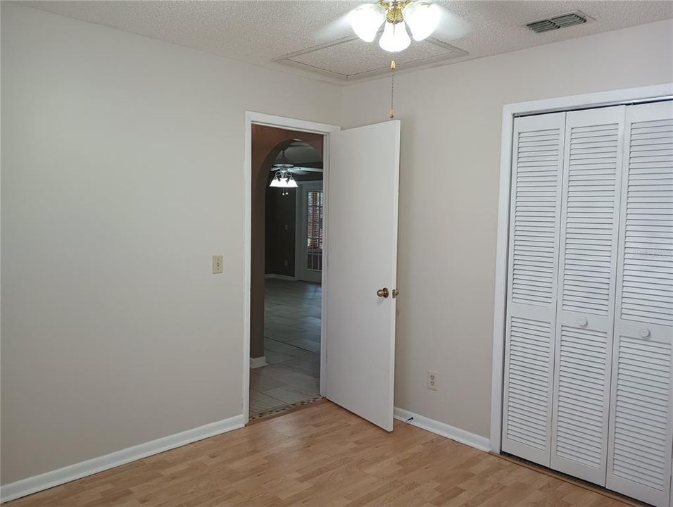 For Rent: $2,500 (3 beds, 2 baths, 1972 Square Feet)