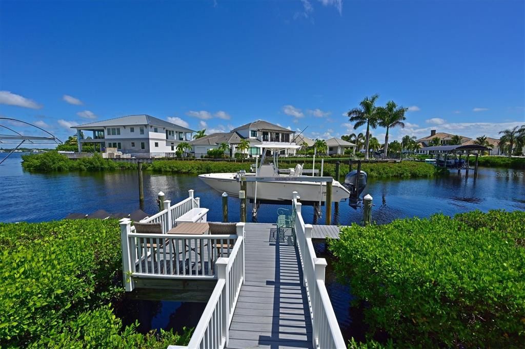 For Sale: $2,250,000 (3 beds, 3 baths, 3123 Square Feet)