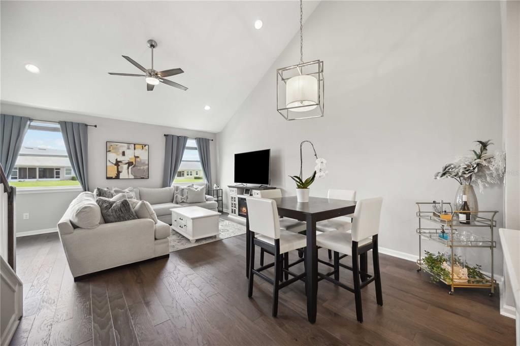 Active With Contract: $435,000 (3 beds, 2 baths, 1872 Square Feet)