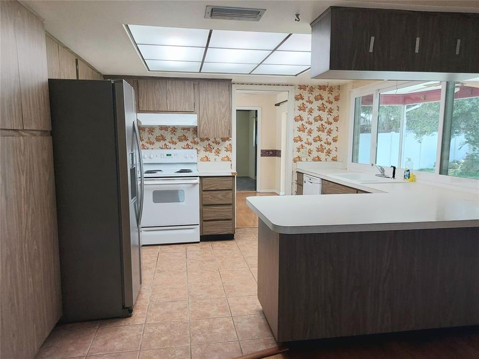 En Venta: $499,000 (4 camas, 2 baños, 1958 Pies cuadrados)