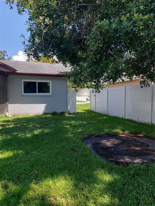 For Sale: $499,000 (4 beds, 2 baths, 1958 Square Feet)