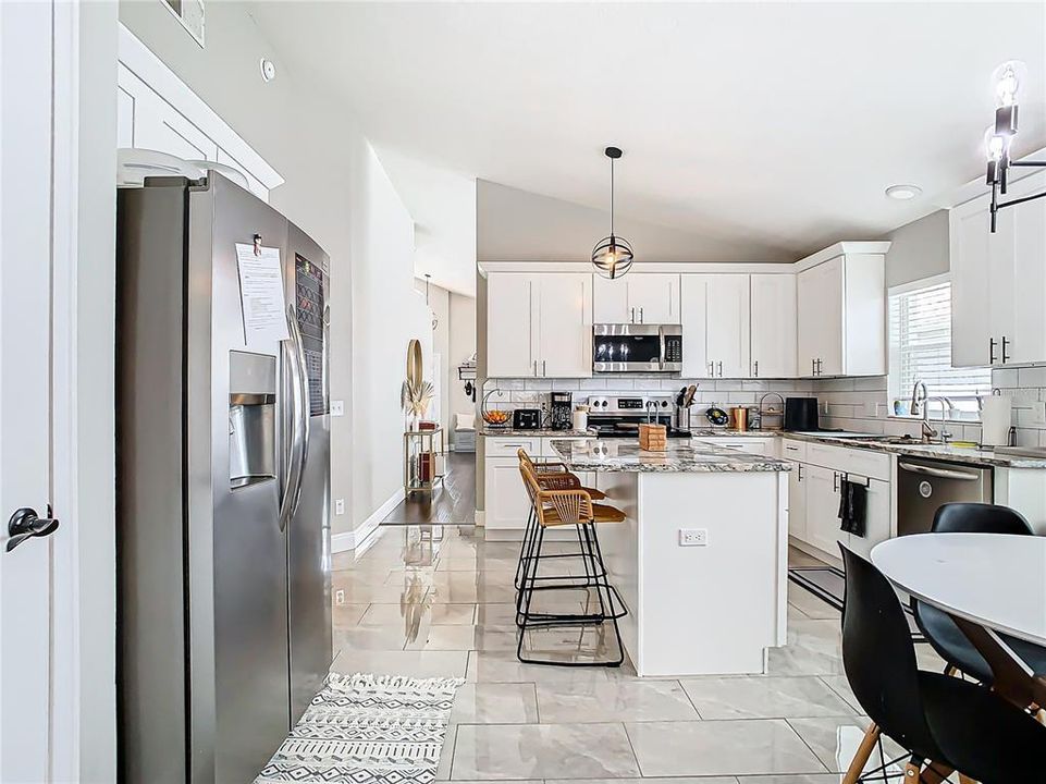 Active With Contract: $475,000 (4 beds, 2 baths, 1922 Square Feet)