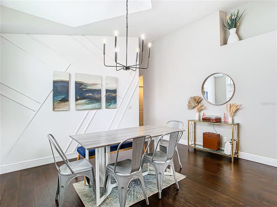 Active With Contract: $475,000 (4 beds, 2 baths, 1922 Square Feet)