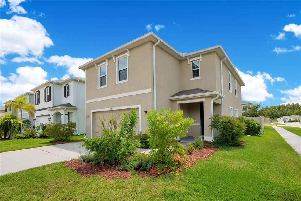 For Sale: $459,900 (4 beds, 2 baths, 2260 Square Feet)