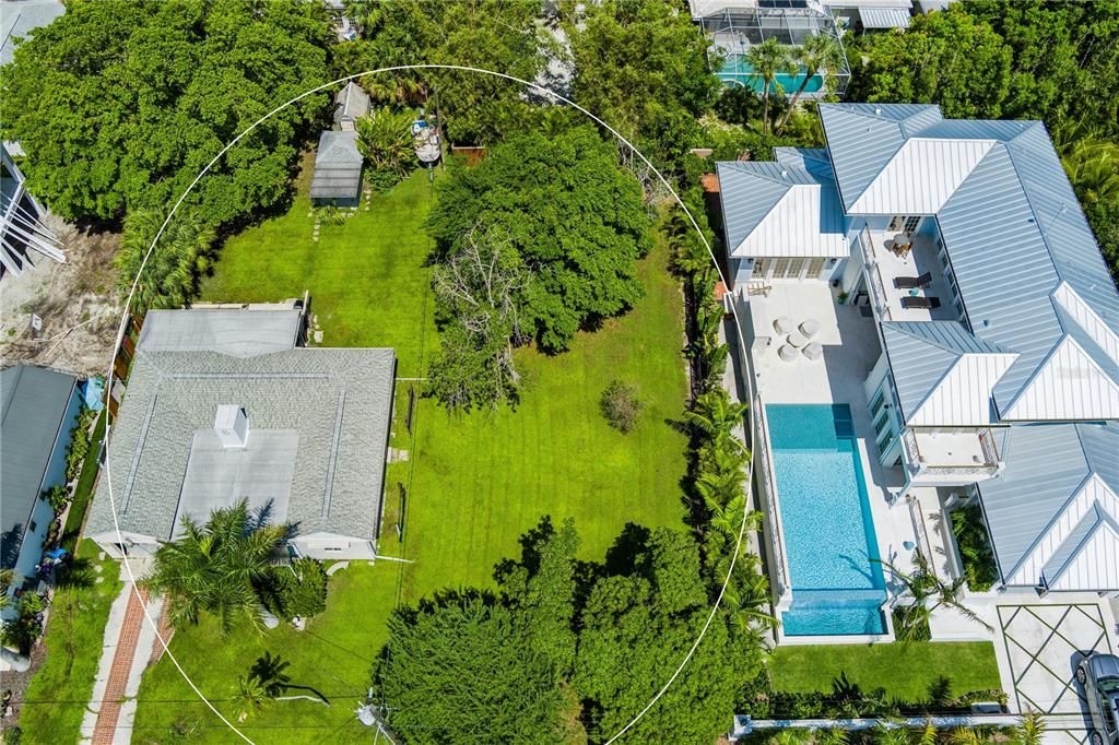 待售: $3,195,000 (0.34 acres)