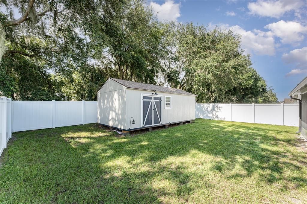 For Sale: $349,000 (3 beds, 2 baths, 1586 Square Feet)