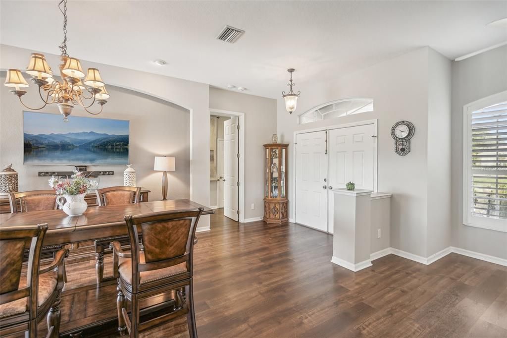 Active With Contract: $750,000 (4 beds, 3 baths, 2332 Square Feet)