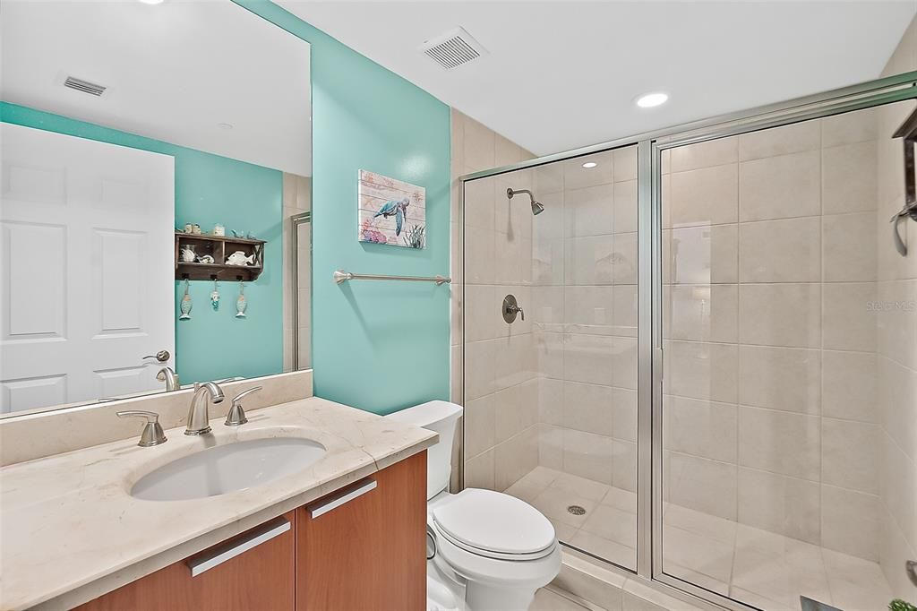 For Sale: $349,900 (2 beds, 2 baths, 1815 Square Feet)