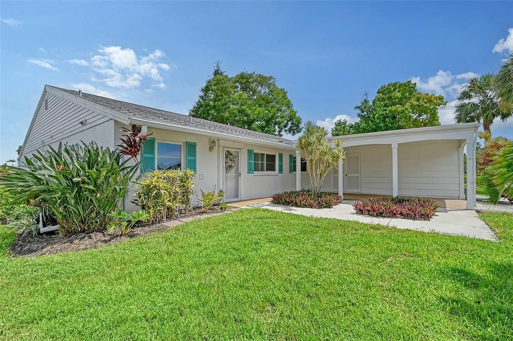 Active With Contract: $500,000 (3 beds, 2 baths, 1566 Square Feet)