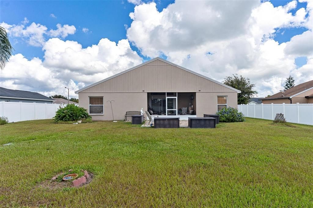 Active With Contract: $275,000 (3 beds, 2 baths, 1498 Square Feet)