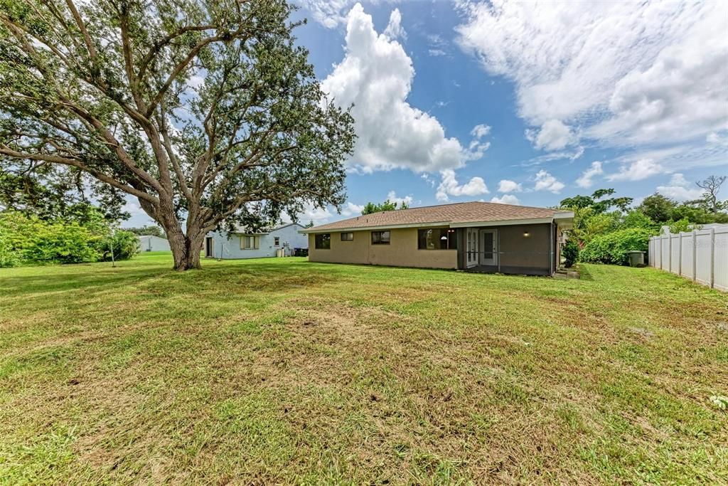 For Sale: $262,000 (3 beds, 2 baths, 1227 Square Feet)