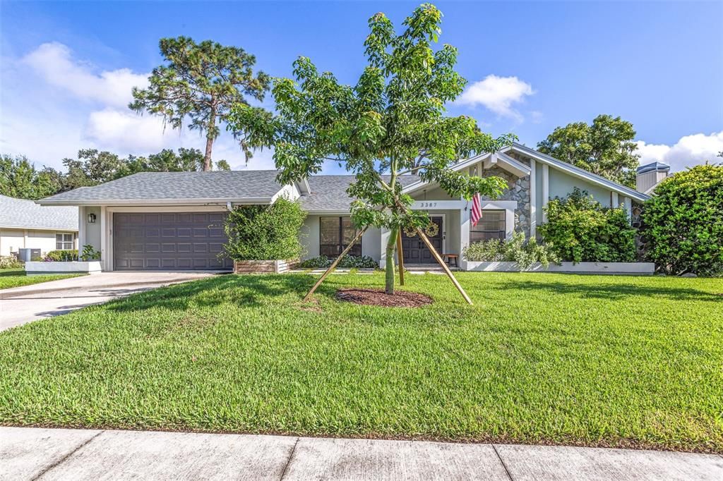 Active With Contract: $665,500 (3 beds, 2 baths, 2182 Square Feet)