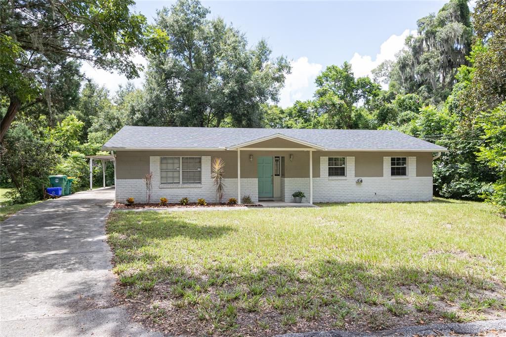 For Rent: $2,125 (4 beds, 2 baths, 1820 Square Feet)