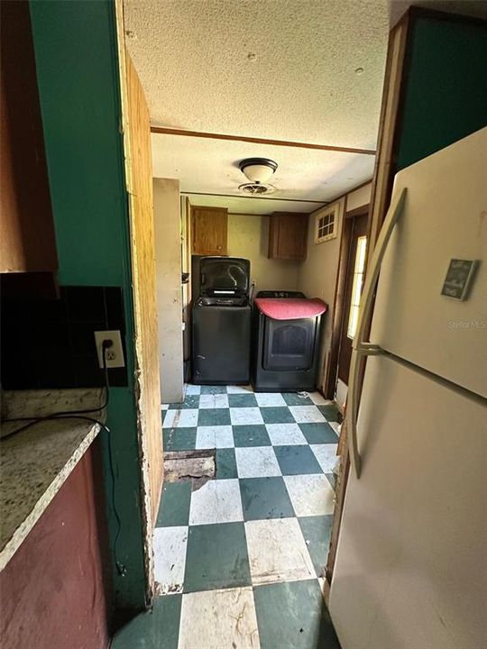 For Sale: $84,000 (3 beds, 2 baths, 1698 Square Feet)