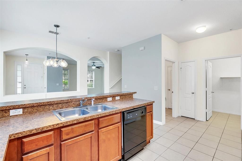 For Sale: $367,500 (3 beds, 2 baths, 1771 Square Feet)