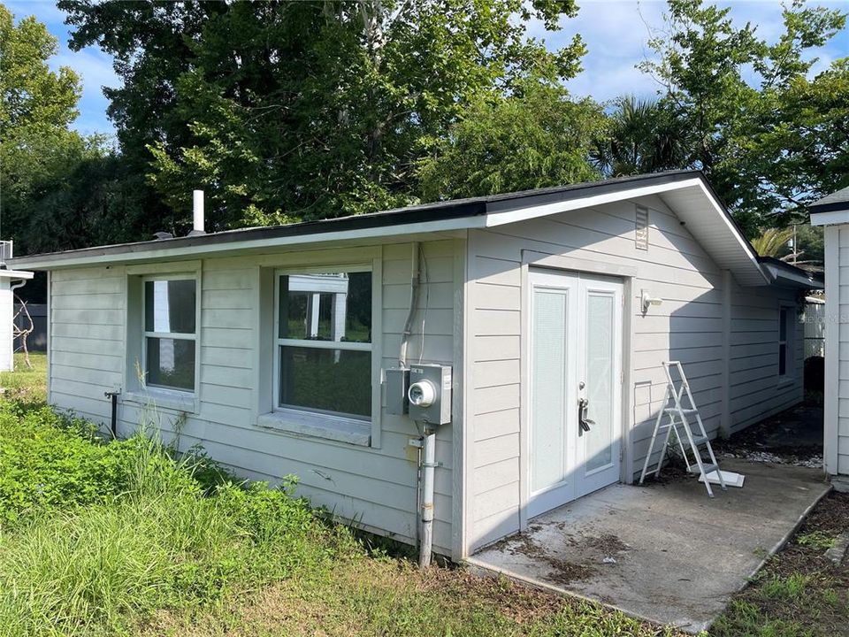 Recently Rented: $900 (1 beds, 1 baths, 653 Square Feet)