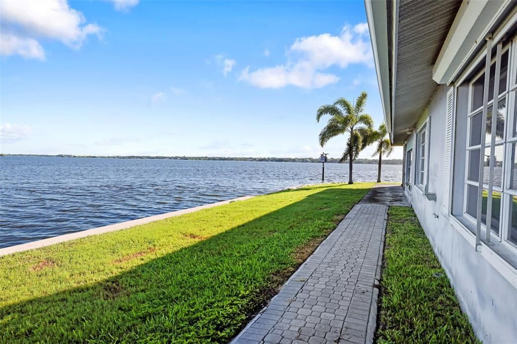 For Sale: $2,500,000 (2 beds, 2 baths, 2334 Square Feet)