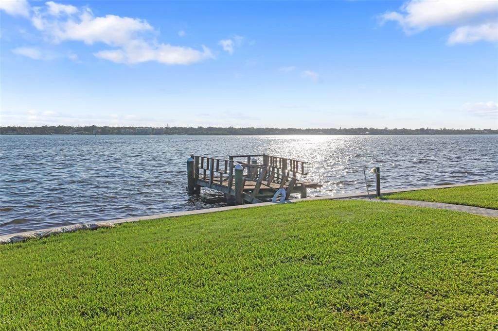 For Sale: $2,500,000 (2 beds, 2 baths, 2334 Square Feet)