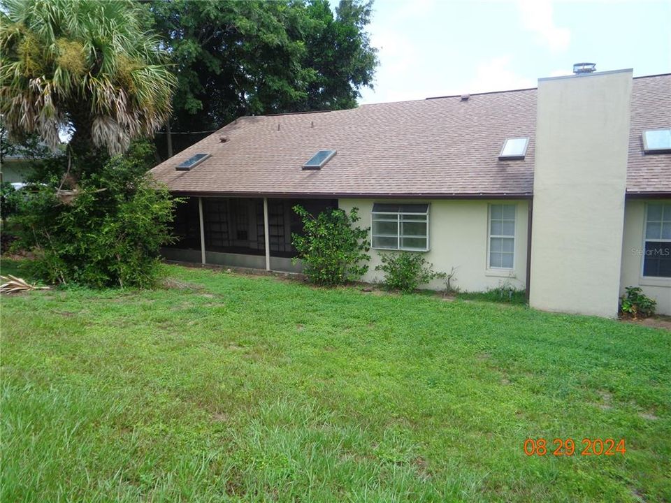 For Rent: $2,095 (3 beds, 2 baths, 2072 Square Feet)