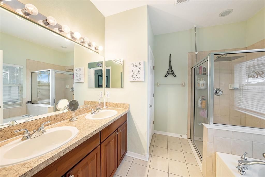 For Sale: $430,000 (4 beds, 2 baths, 1840 Square Feet)