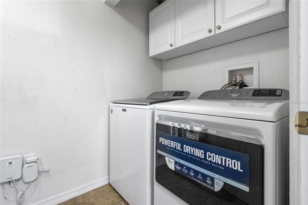 Over-sized laundry room (room on the other side)