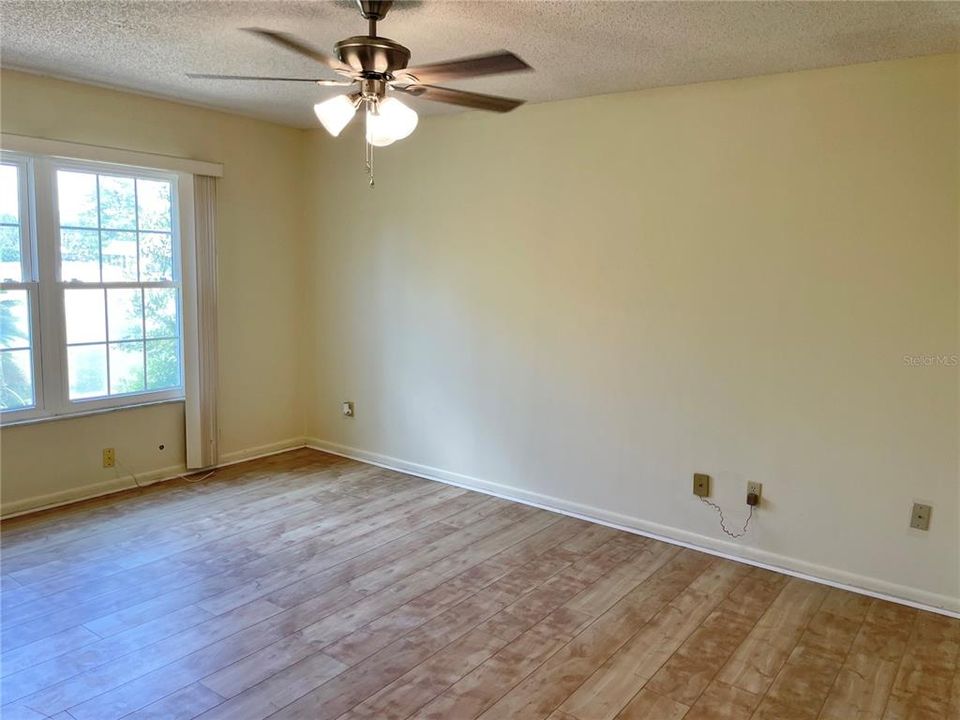 For Rent: $1,750 (3 beds, 2 baths, 1767 Square Feet)