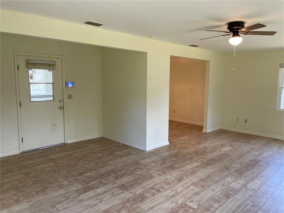 For Rent: $1,750 (3 beds, 2 baths, 1767 Square Feet)