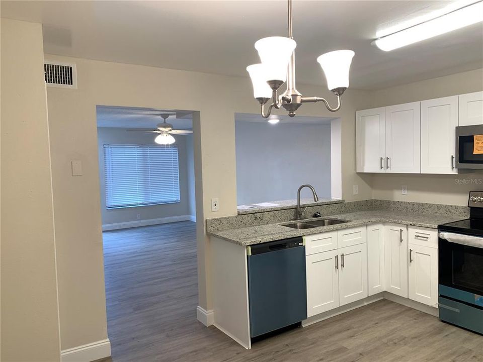 For Rent: $1,599 (2 beds, 1 baths, 1006 Square Feet)