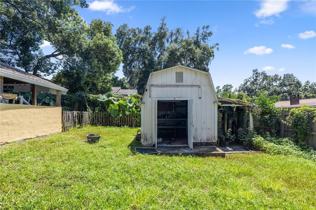 For Sale: $385,000 (3 beds, 2 baths, 2114 Square Feet)