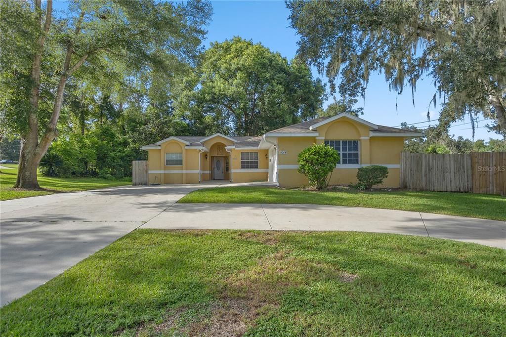 For Sale: $385,000 (3 beds, 2 baths, 2114 Square Feet)