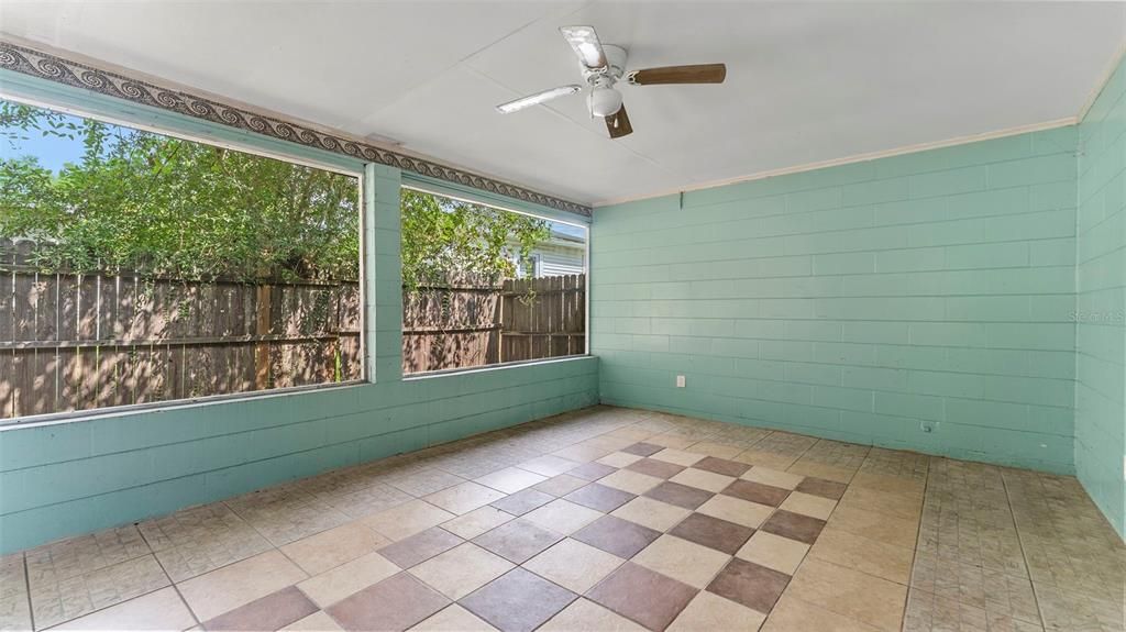 Active With Contract: $2,300 (3 beds, 2 baths, 1036 Square Feet)