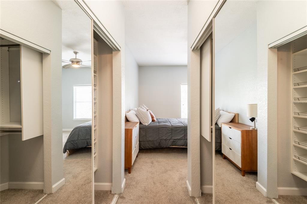 Active With Contract: $459,000 (1 beds, 1 baths, 1084 Square Feet)