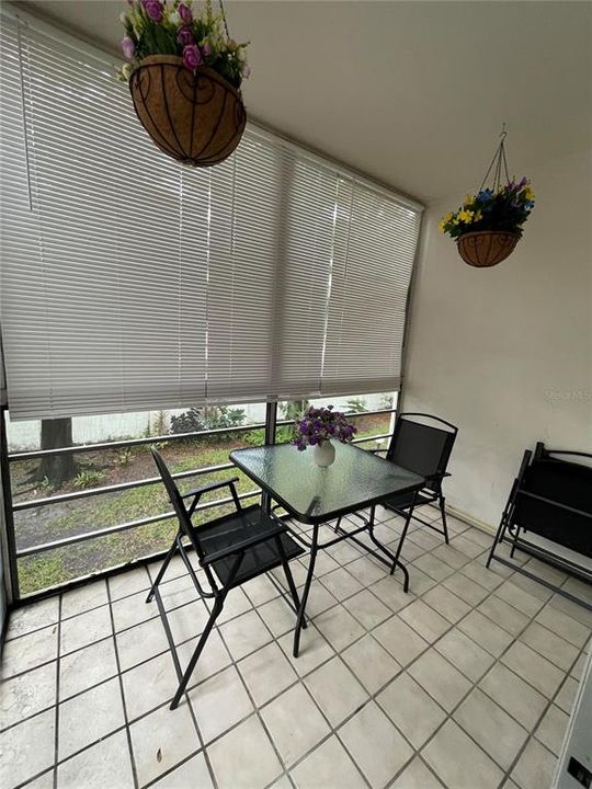 Active With Contract: $105,000 (1 beds, 1 baths, 600 Square Feet)