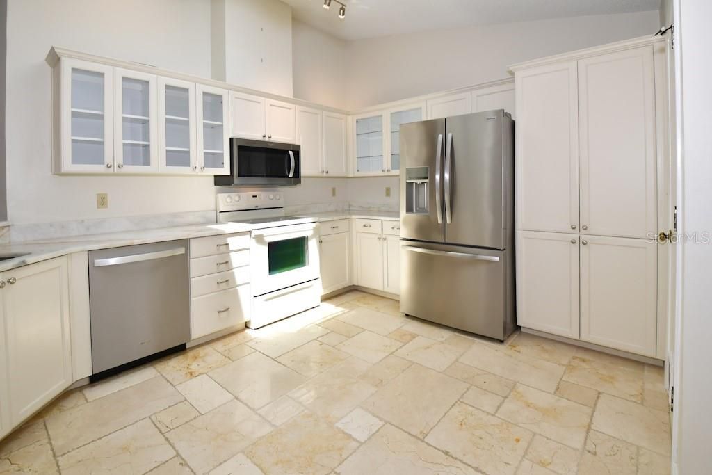 For Sale: $545,000 (2 beds, 2 baths, 1626 Square Feet)