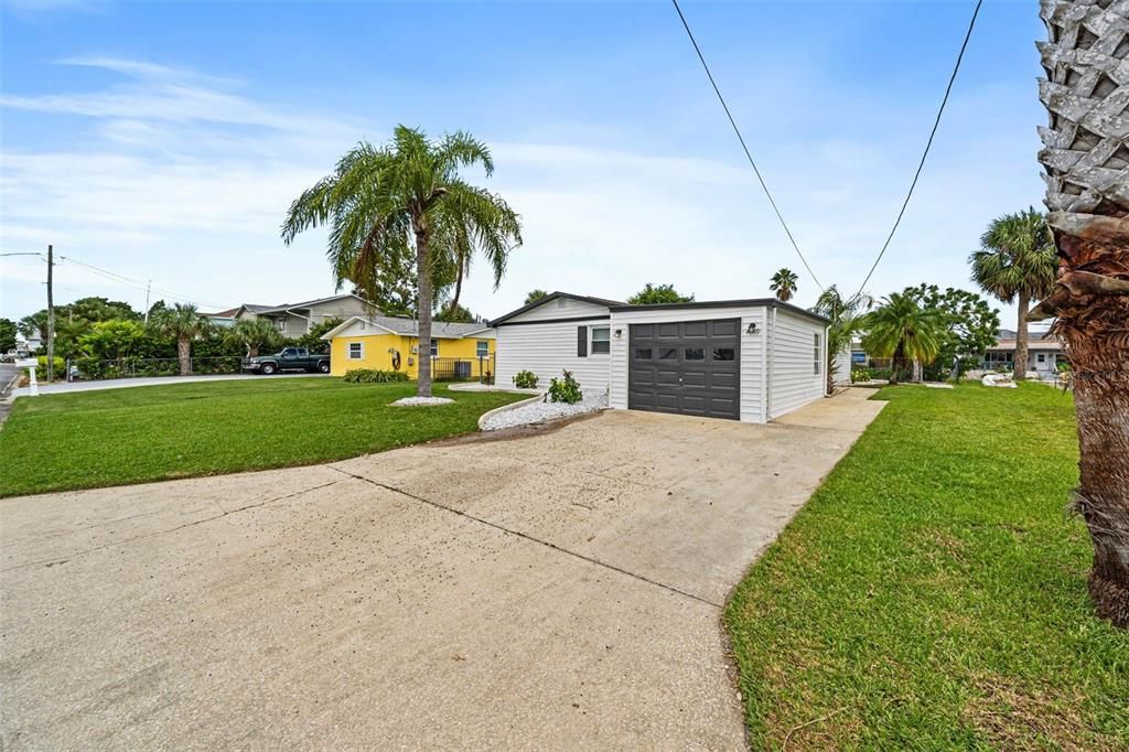 For Sale: $420,000 (3 beds, 2 baths, 1620 Square Feet)