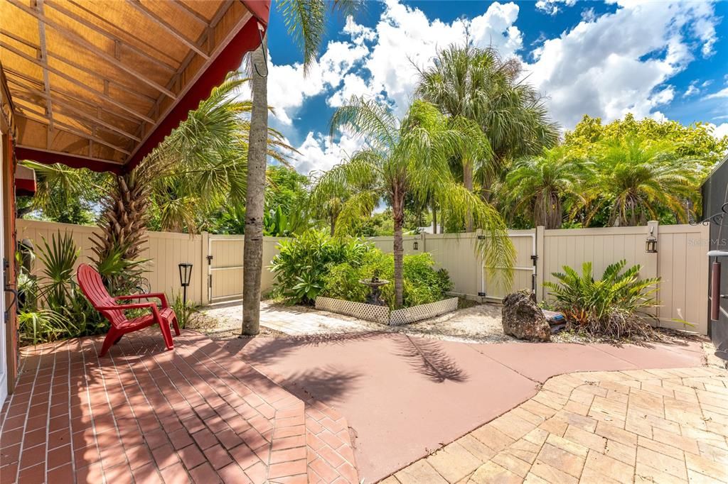 Master suite courtyard