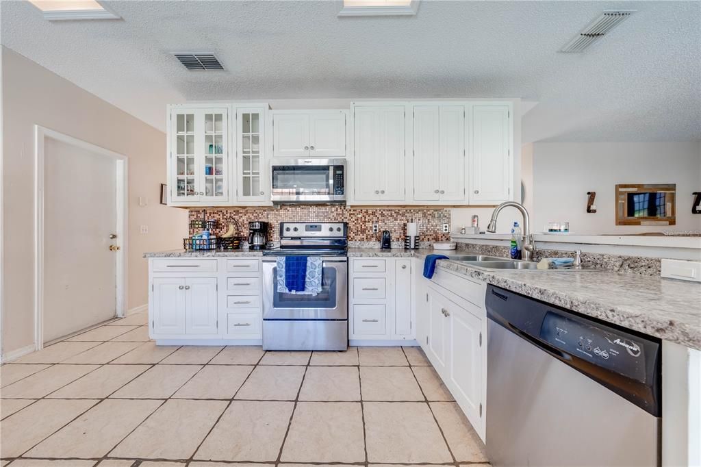 Active With Contract: $379,900 (4 beds, 2 baths, 2042 Square Feet)