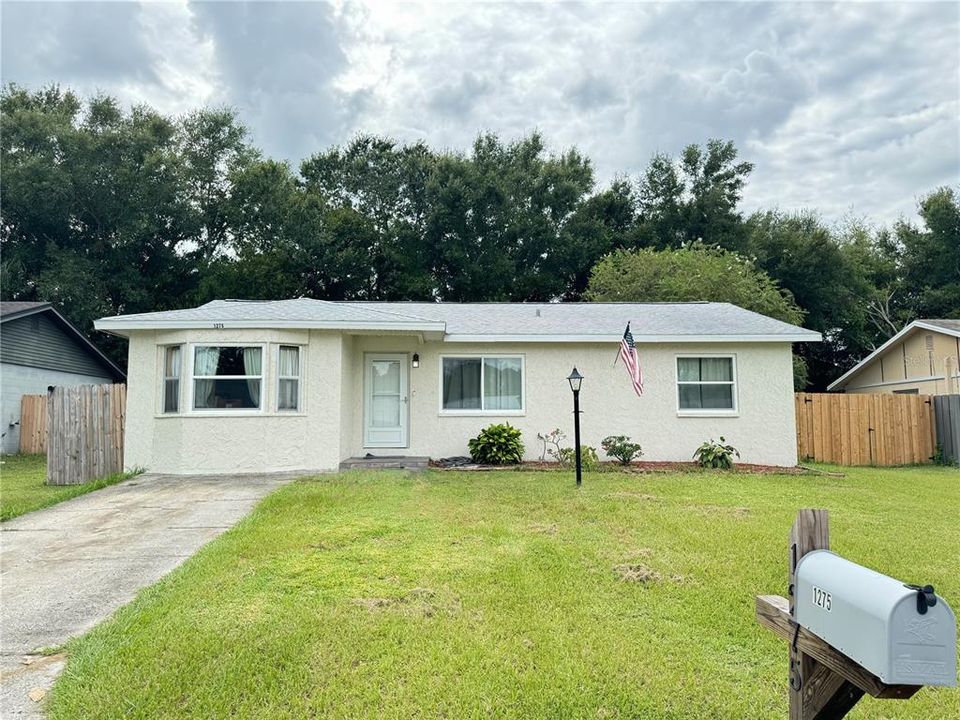 For Sale: $279,900 (3 beds, 2 baths, 1297 Square Feet)