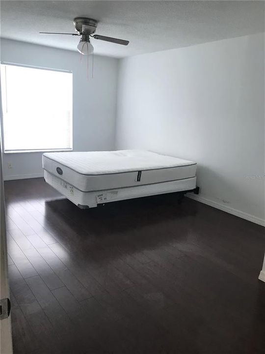 For Rent: $1,500 (2 beds, 1 baths, 825 Square Feet)