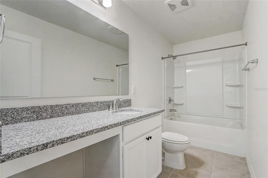 For Sale: $449,500 (3 beds, 2 baths, 1977 Square Feet)