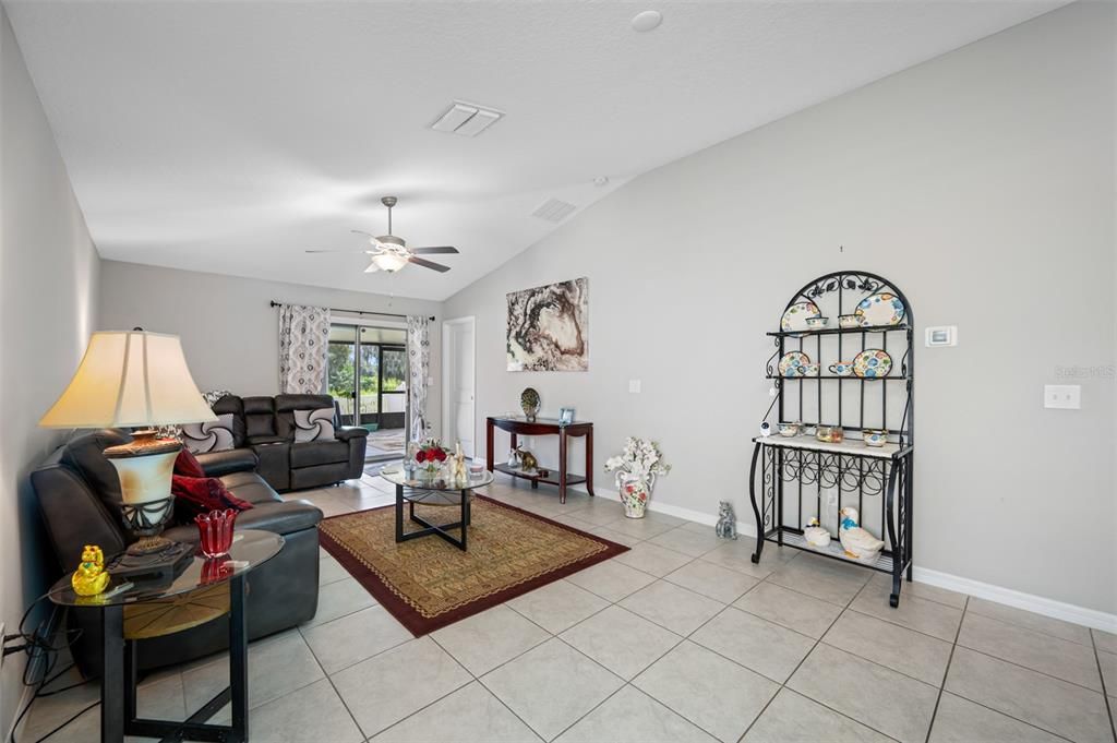 For Sale: $338,500 (3 beds, 2 baths, 1451 Square Feet)