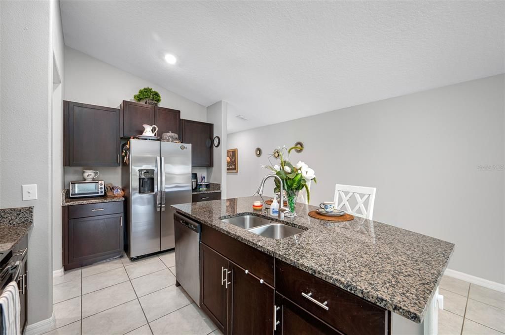 For Sale: $338,500 (3 beds, 2 baths, 1451 Square Feet)