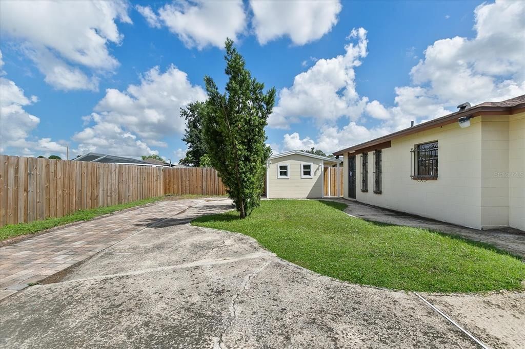 Active With Contract: $499,000 (5 beds, 2 baths, 2026 Square Feet)