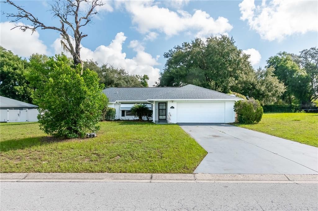 Active With Contract: $245,000 (3 beds, 2 baths, 1538 Square Feet)