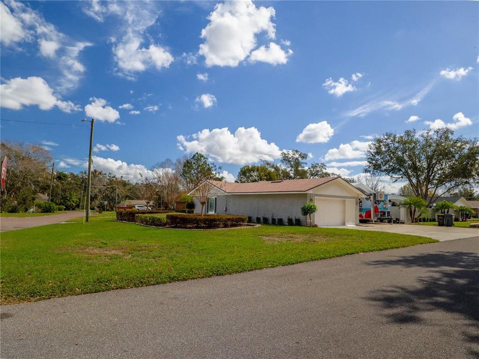 For Sale: $575,000 (3 beds, 2 baths, 3137 Square Feet)